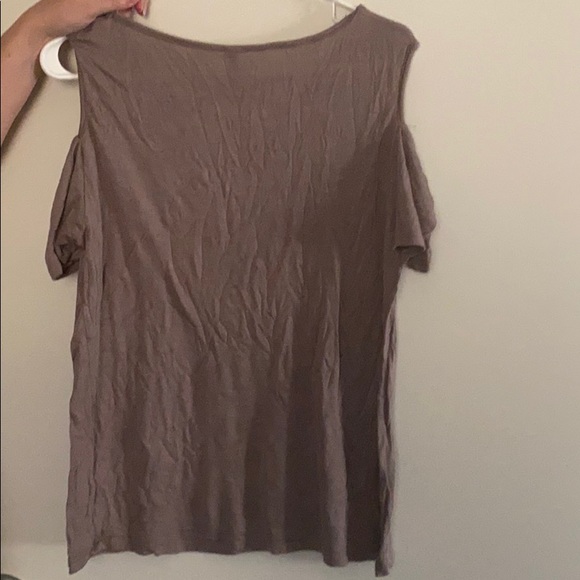 Cute top - Picture 2 of 2